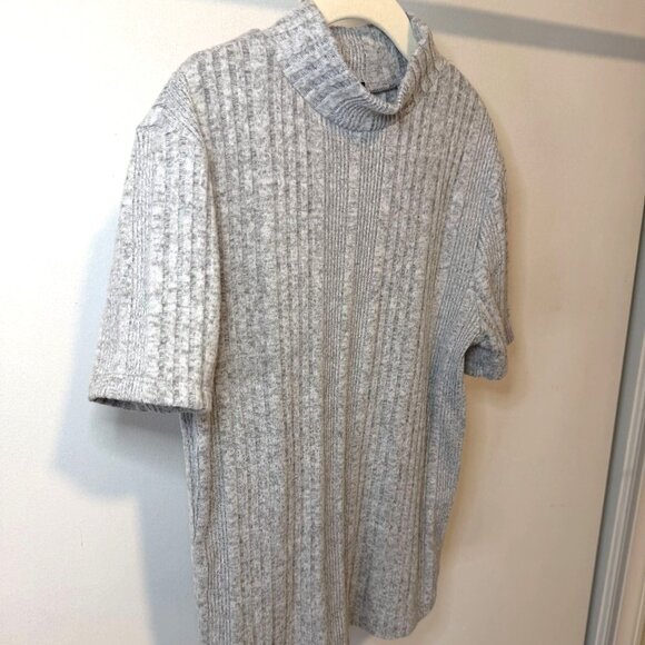 Gray Ribbed Sweater Tee Short Sleeve Mock Neck S - Y2K Style Forever 21 - Picture 6 of 6